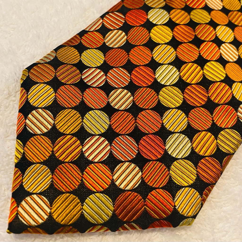 Brand New Trendy Tie By Geoffrey Beene
